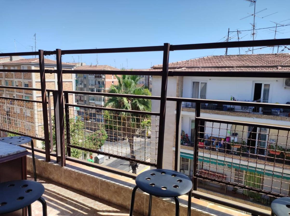 La Habitacion Del Piso Room In The Apartment Αλικάντε Εξωτερικό φωτογραφία